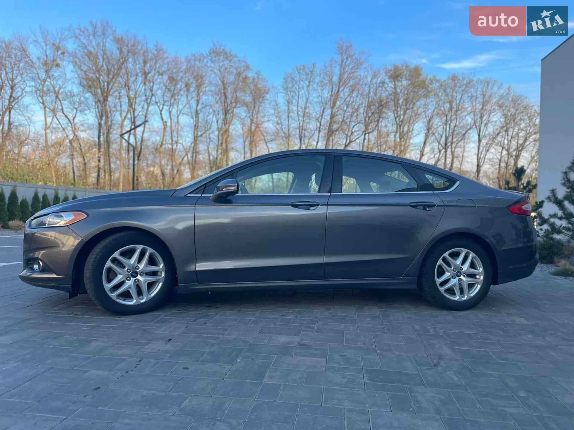 Ford Fusion, 2013