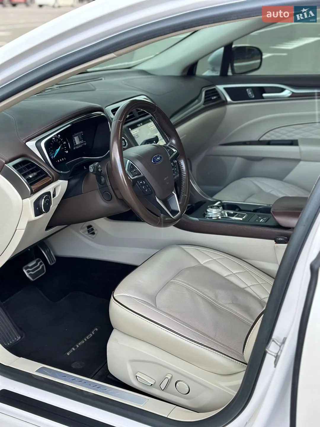 Ford Fusion, 2016