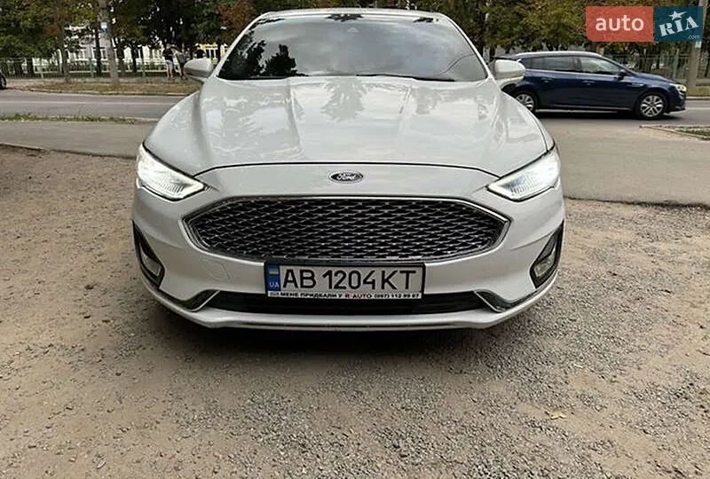 Ford Fusion, 2019