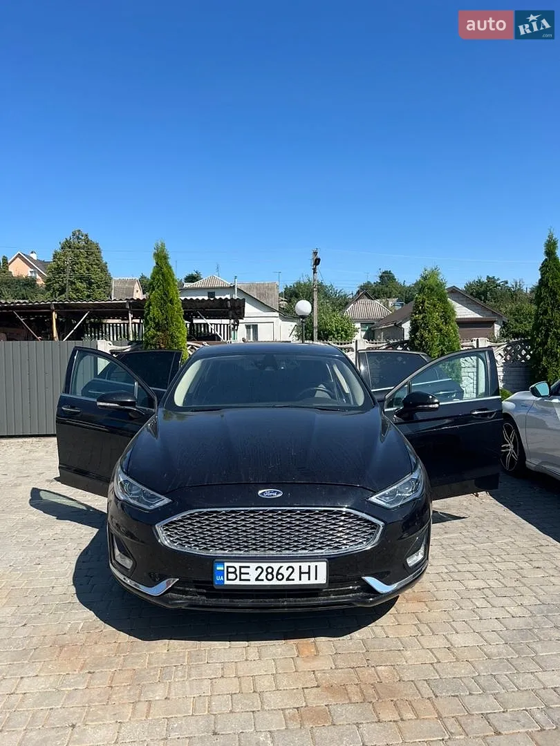 Ford Fusion, 2020