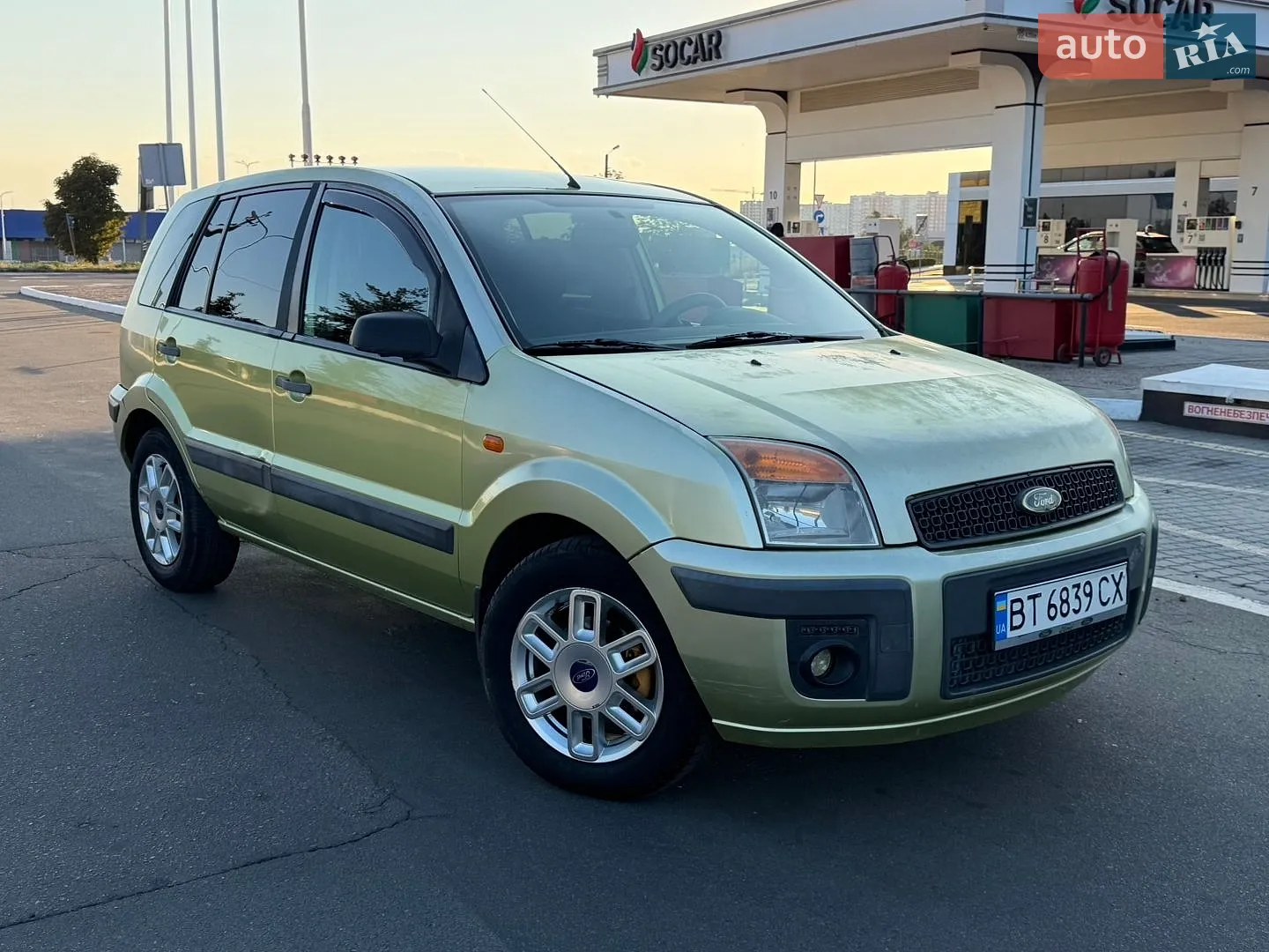 Ford Fusion, 2005