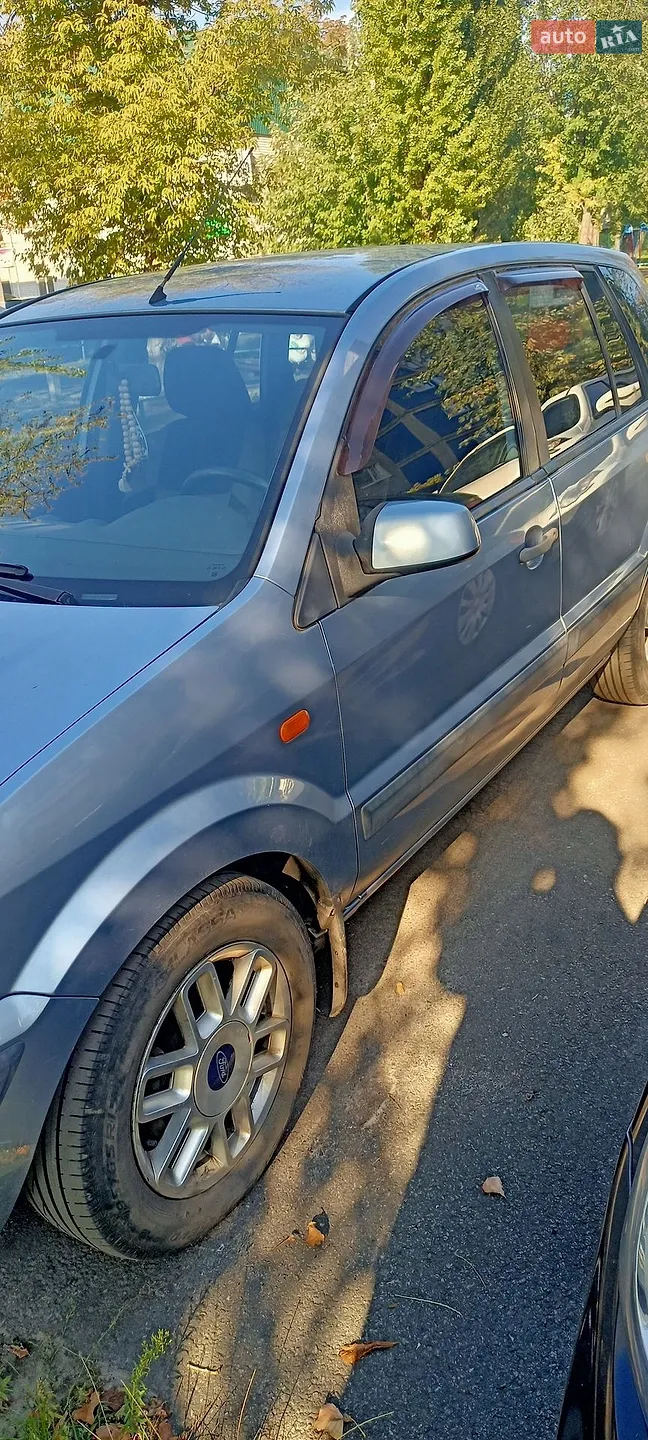 Ford Fusion, 2005