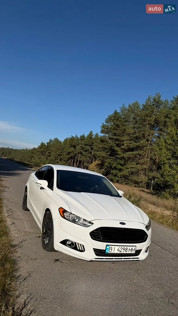 Ford Fusion, 2015