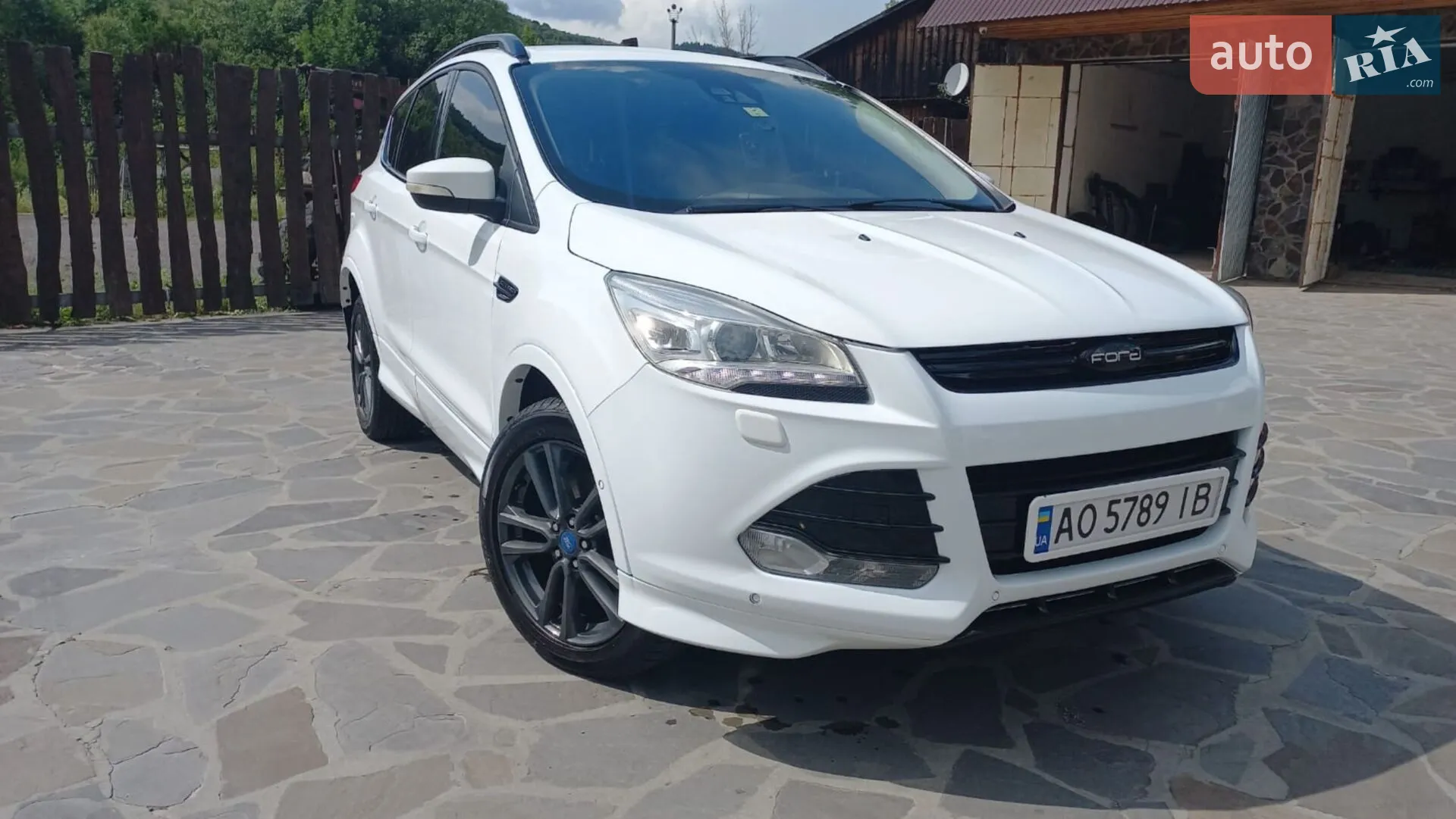 Ford Kuga, 2013
