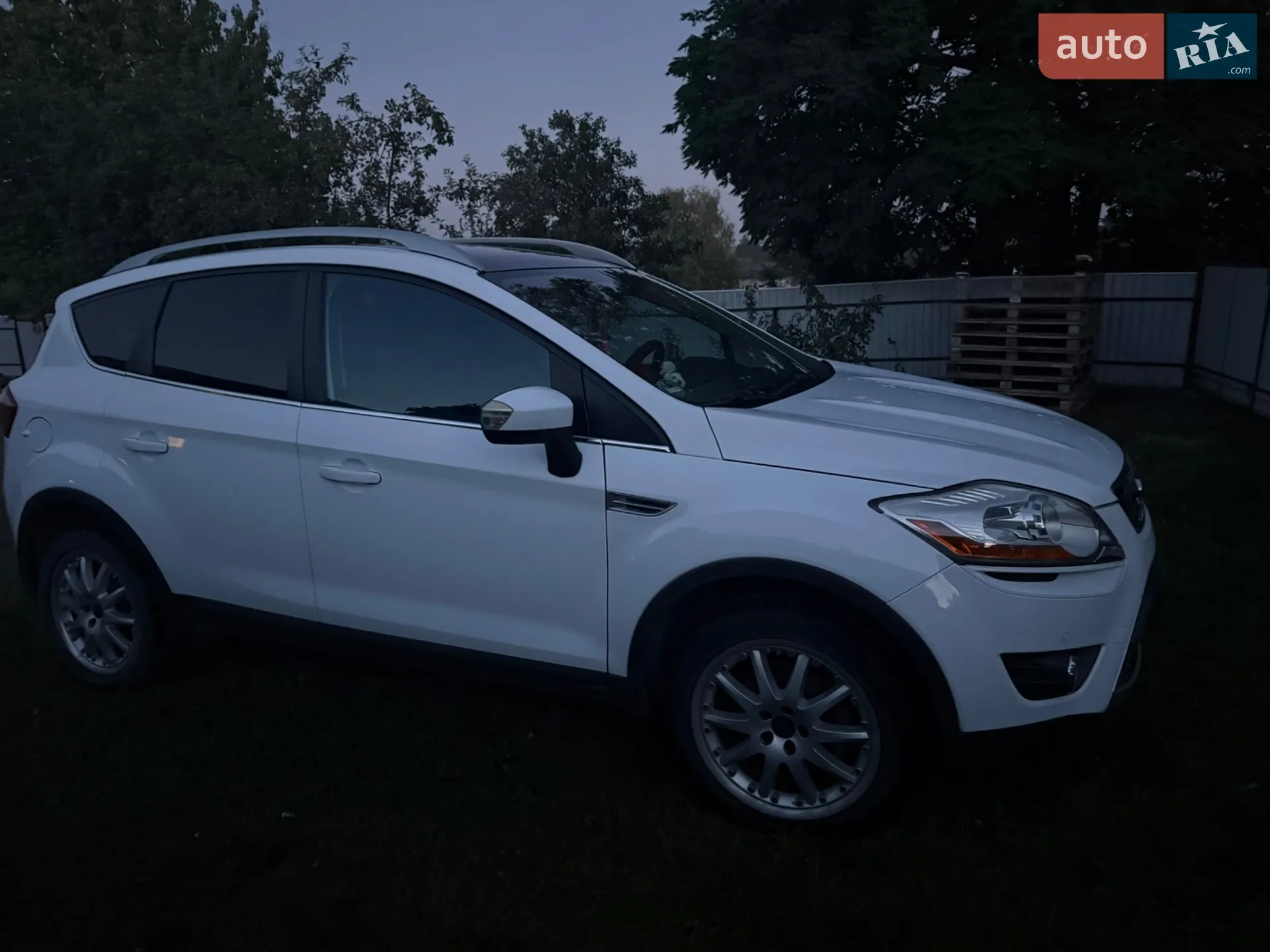 Ford Kuga, 2010