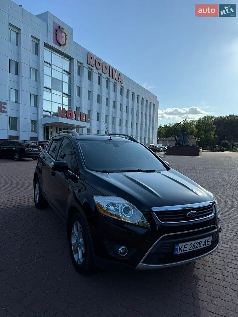 Ford Kuga, 2010