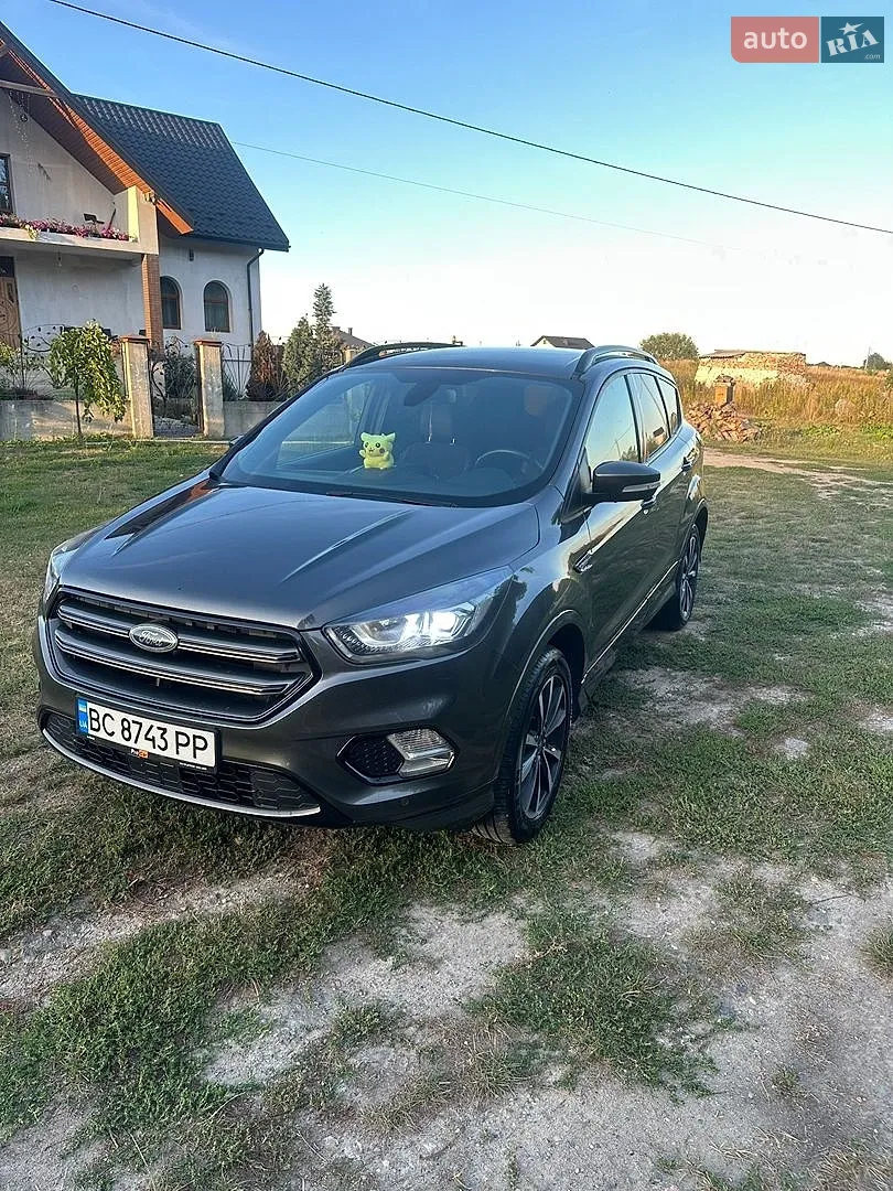 Ford Kuga, 2019