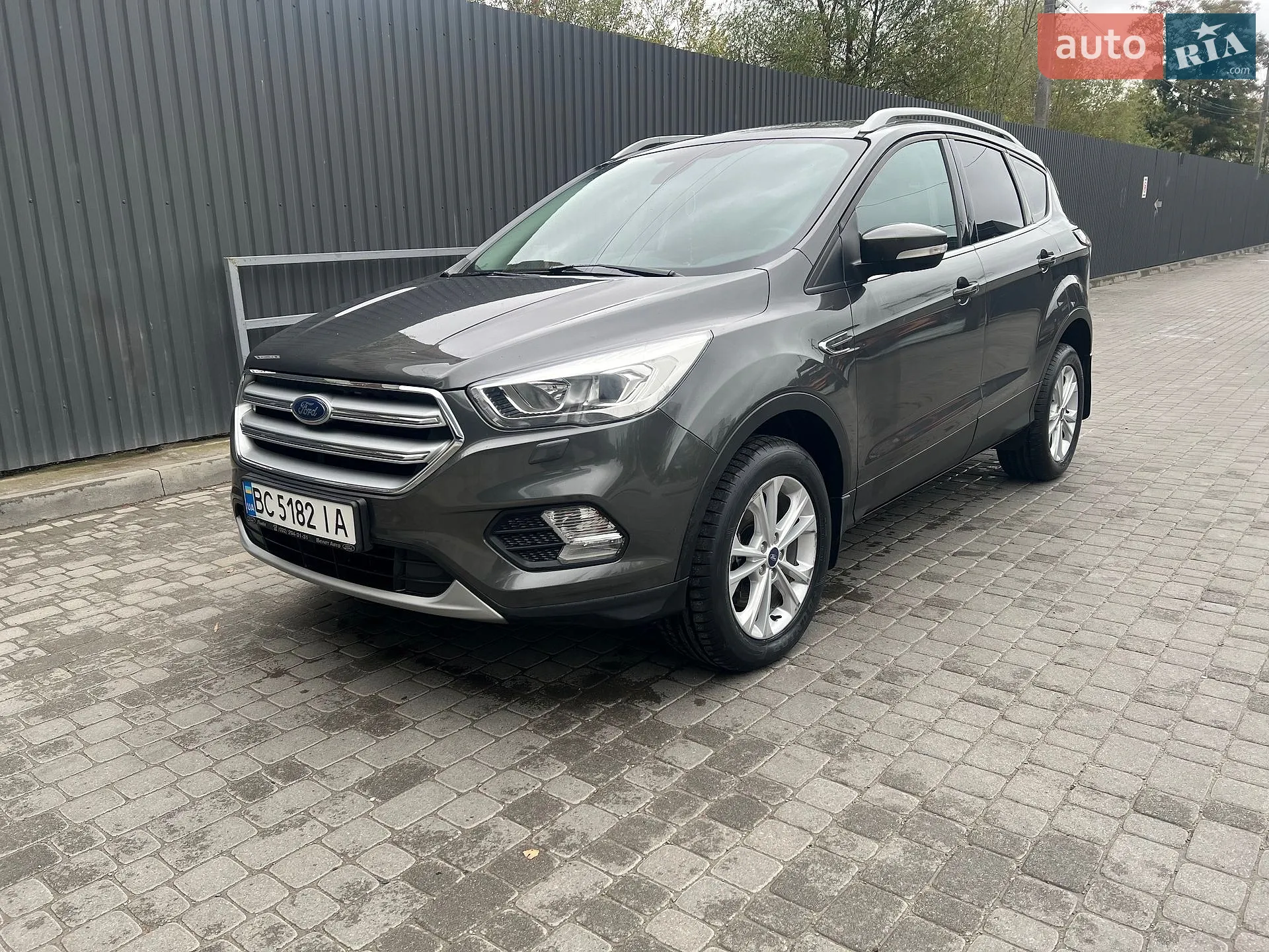 Ford Kuga, 2019