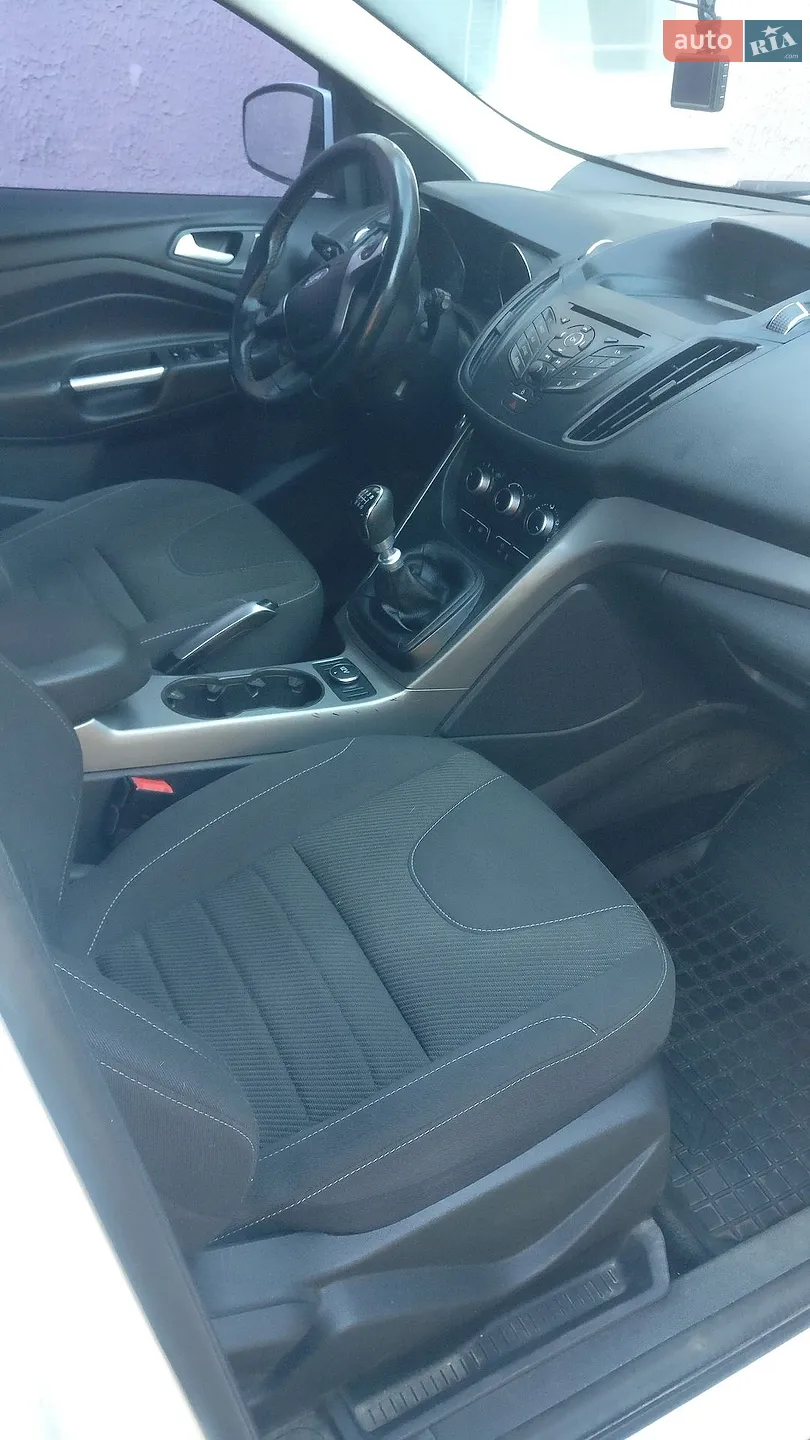 Ford Kuga, 2015