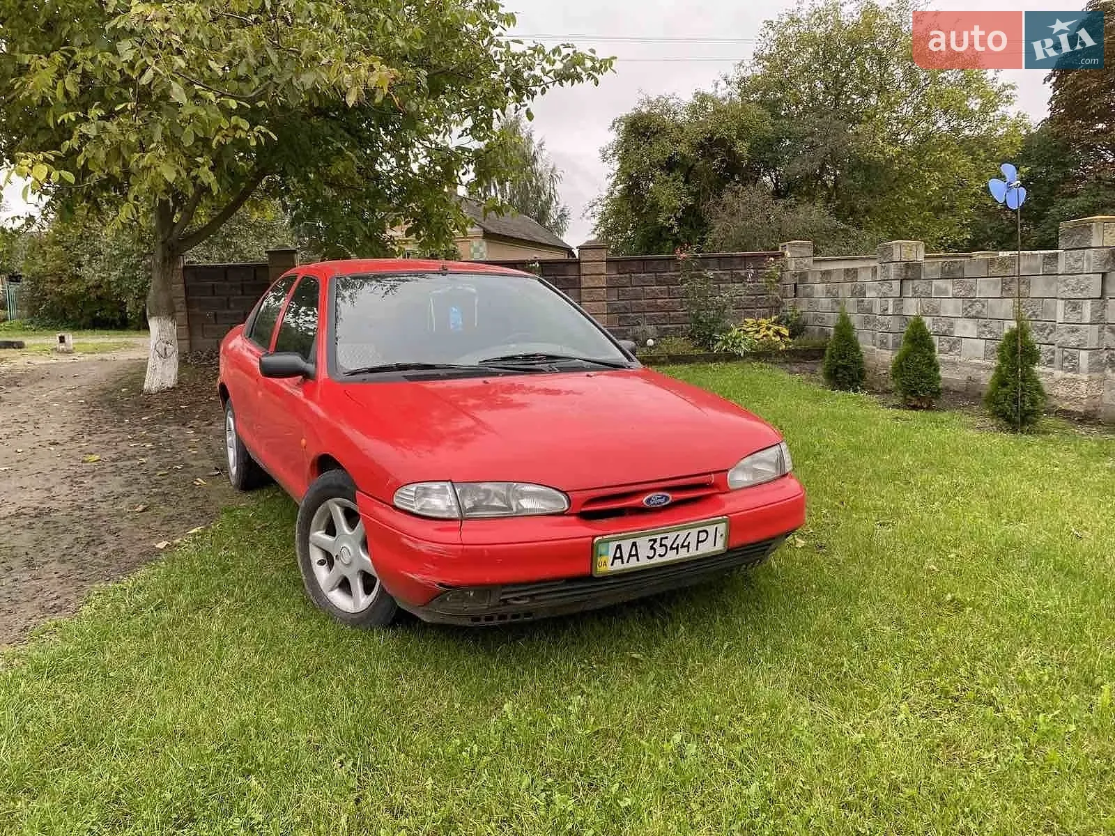 Ford Mondeo, 1993