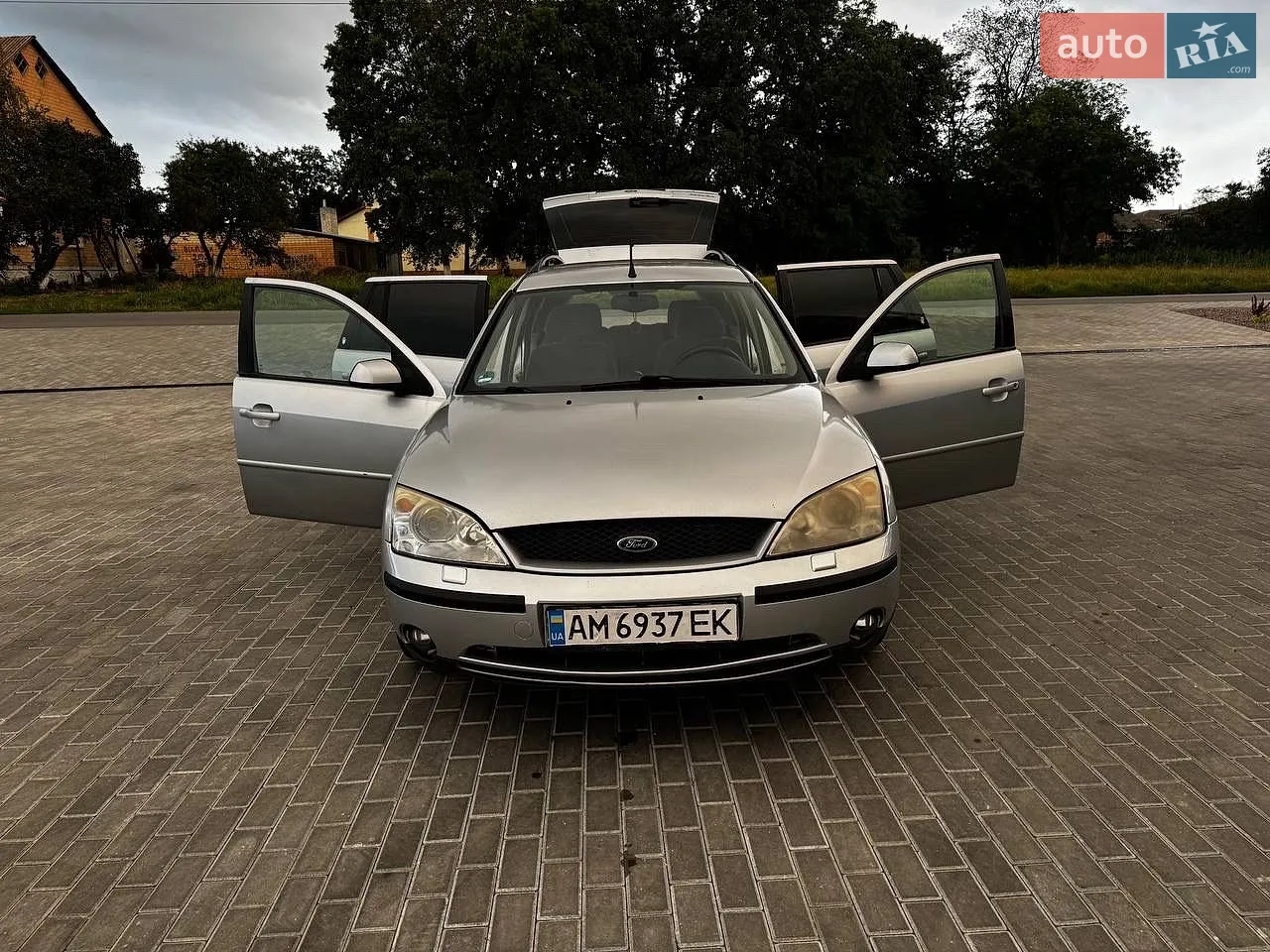 Ford Mondeo, 2001