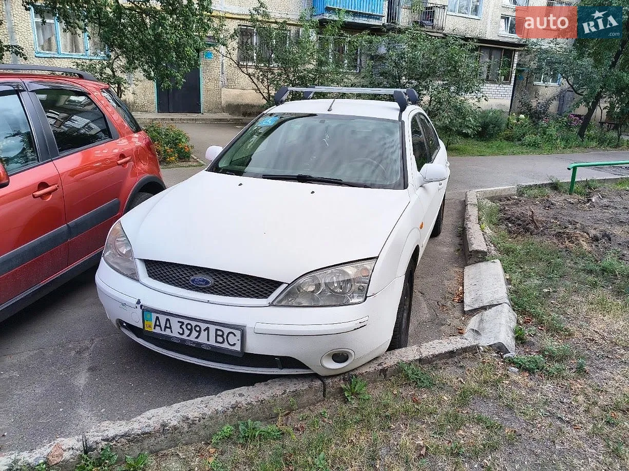 Ford Mondeo, 2001