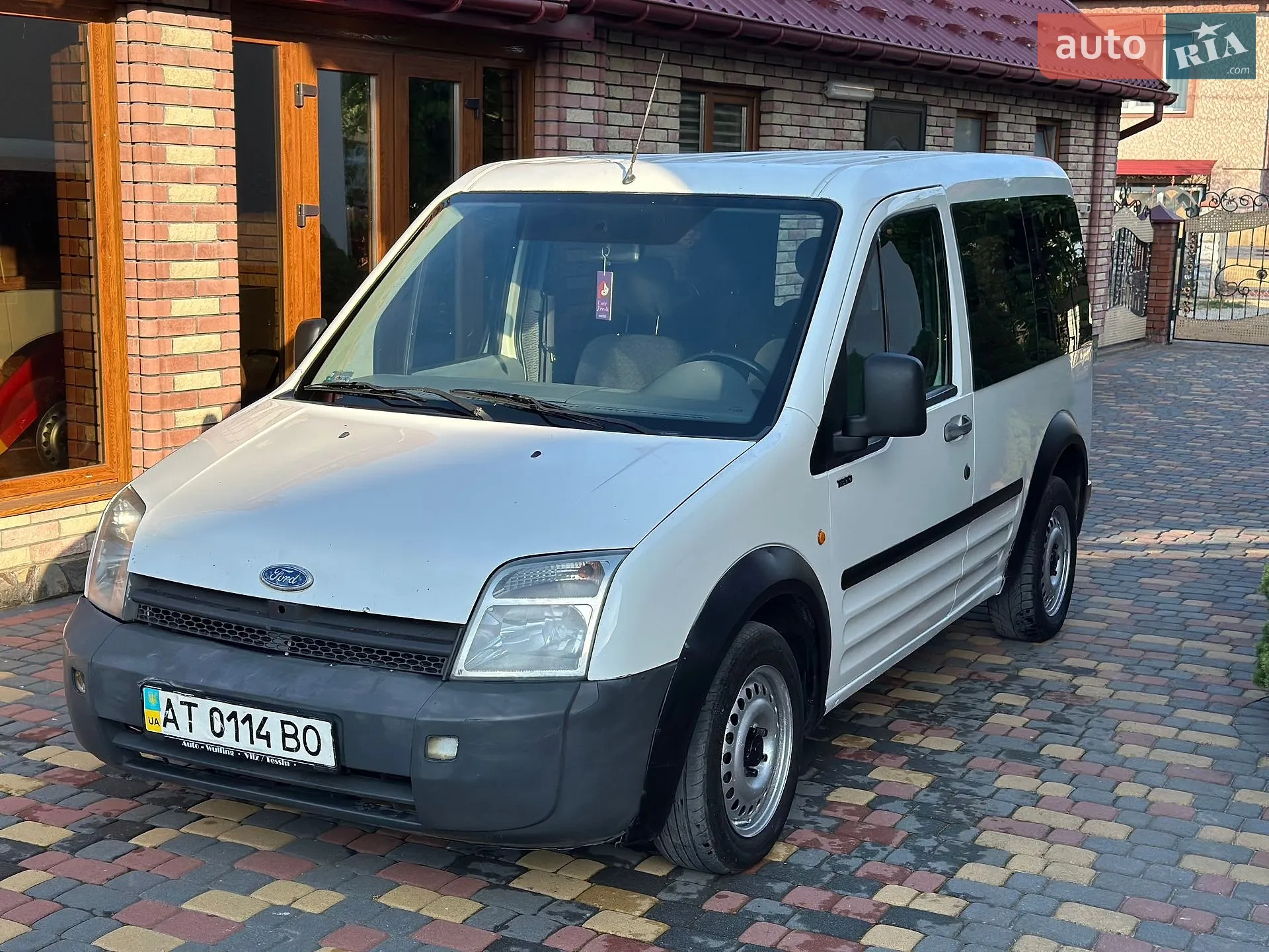 Ford Transit Connect, 2004