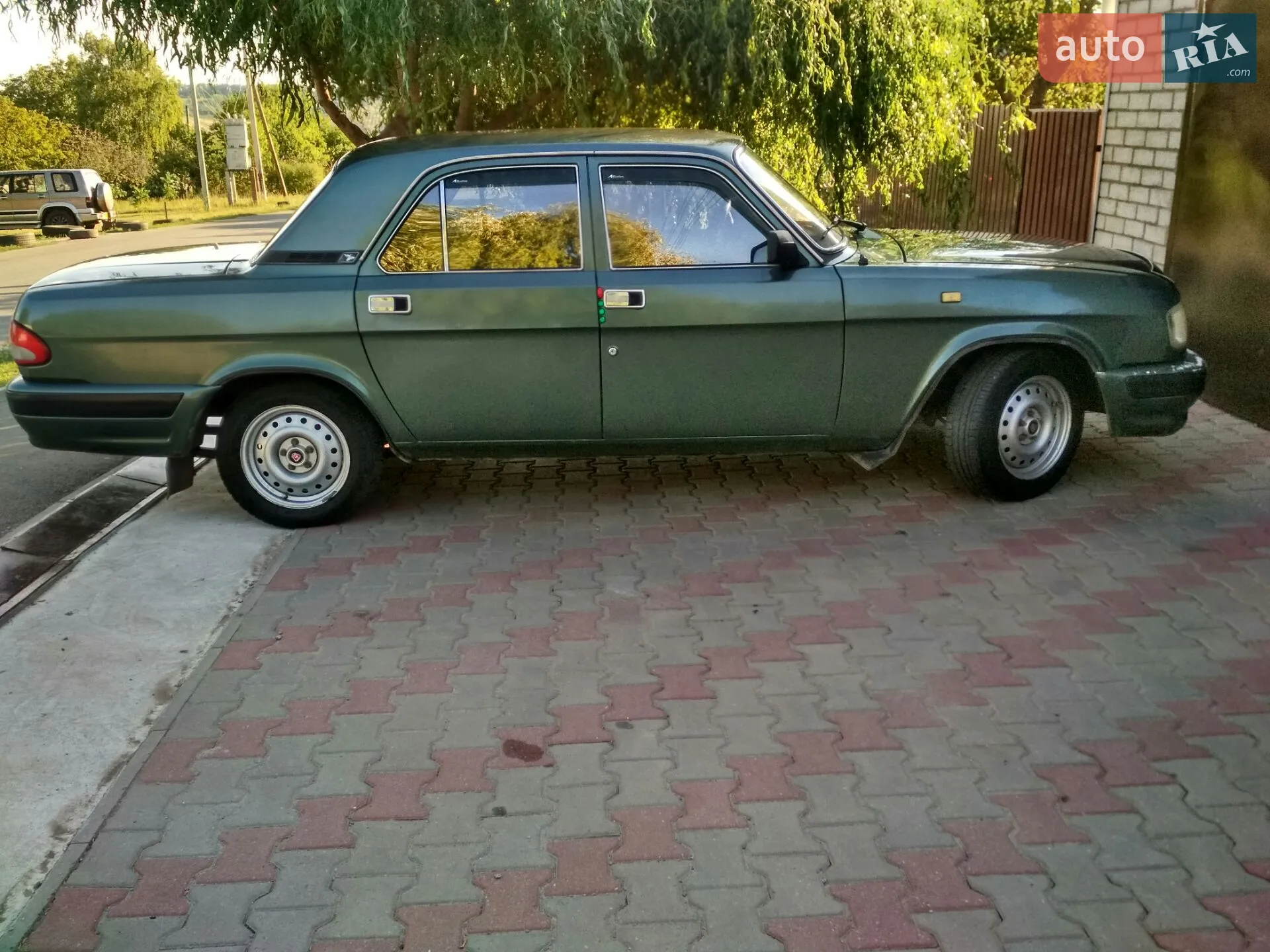 ГАЗ 3110 Волга, 2004