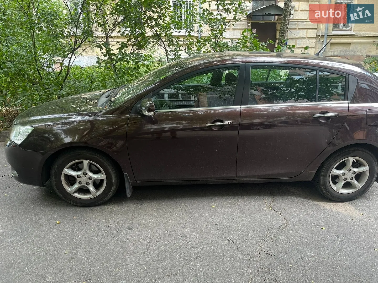 Geely Emgrand EC7-RV, 2013