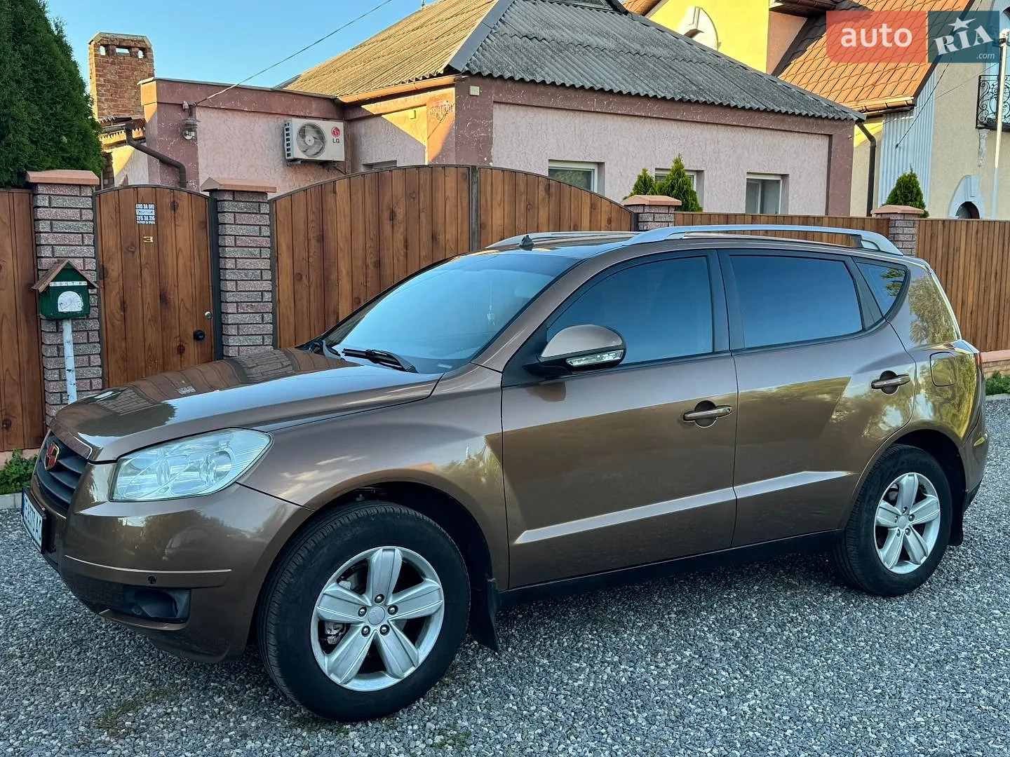 Geely Emgrand X7, 2013