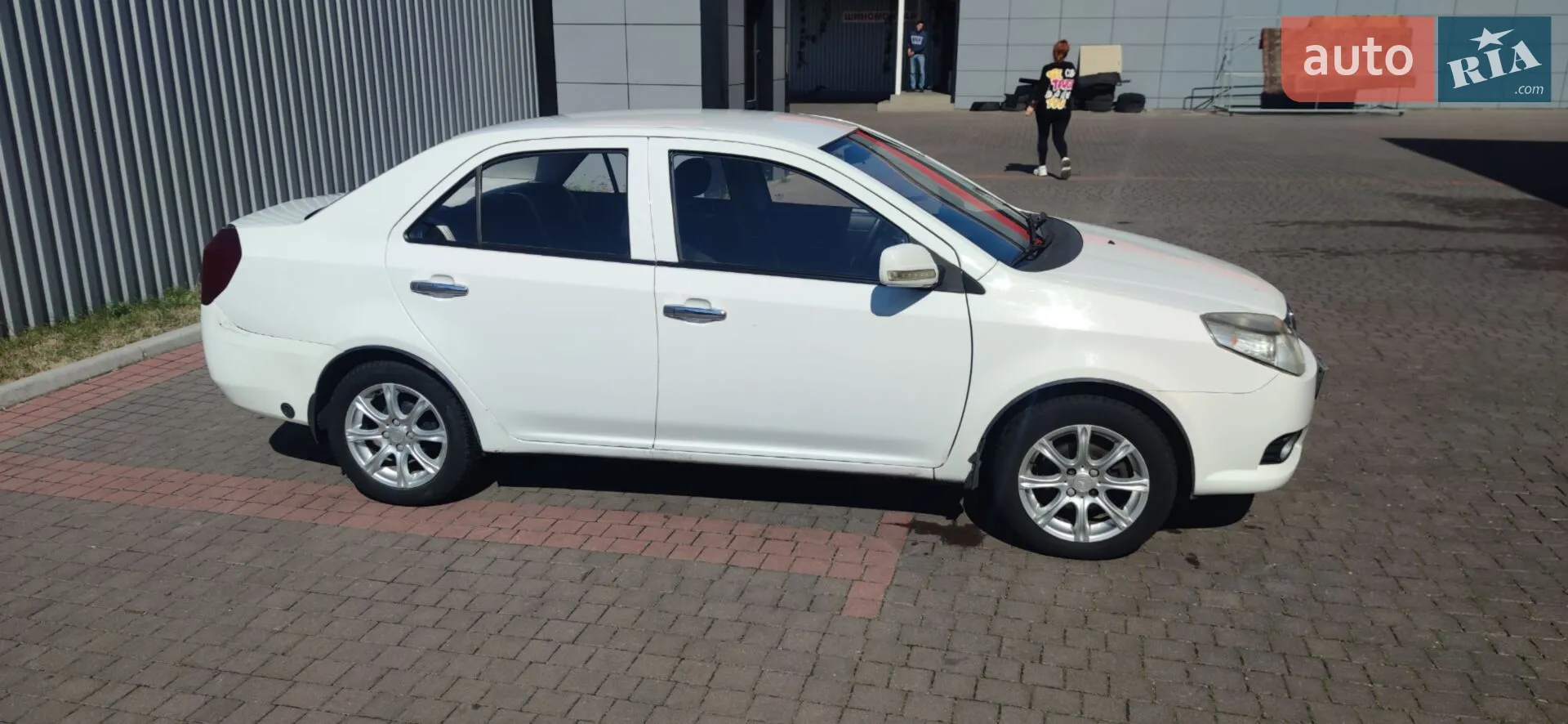 Geely MK, 2013