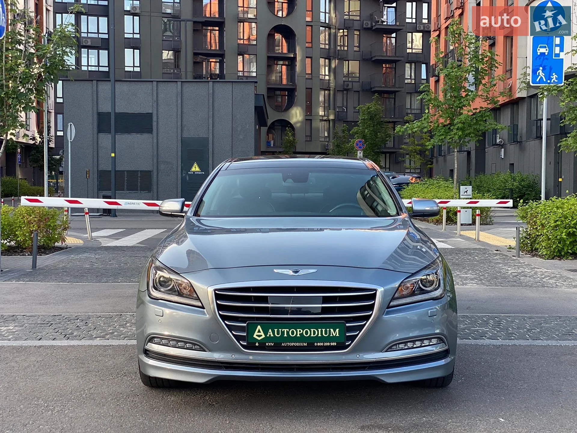 Genesis G80, 2016
