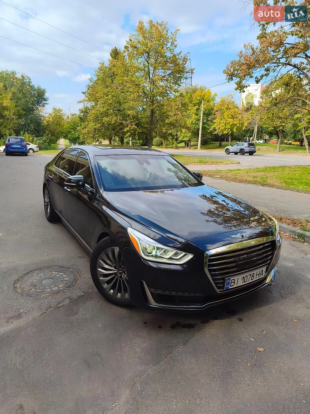 Genesis G90, 2016
