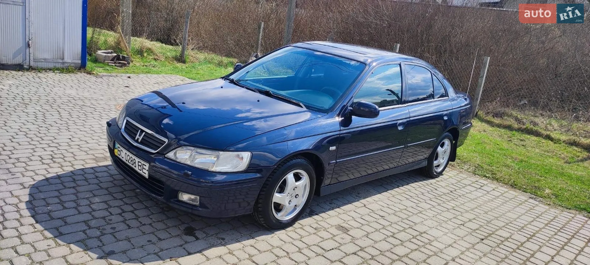 Honda Accord 2000 — 1