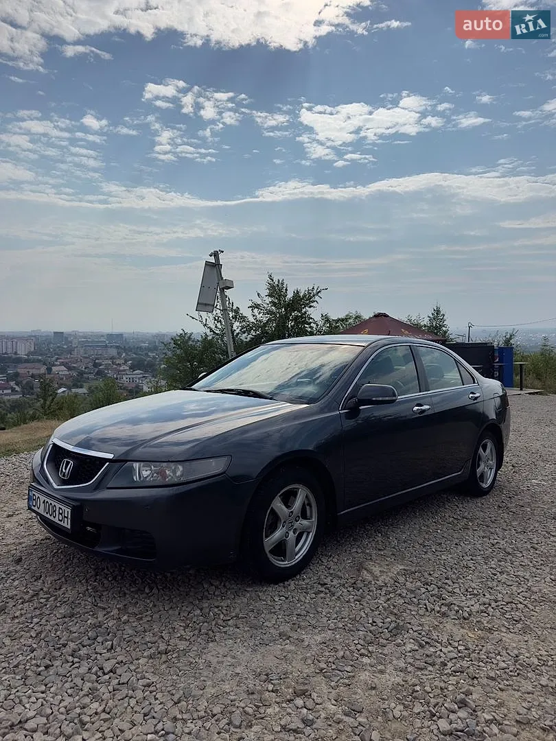 Honda Accord, 2005