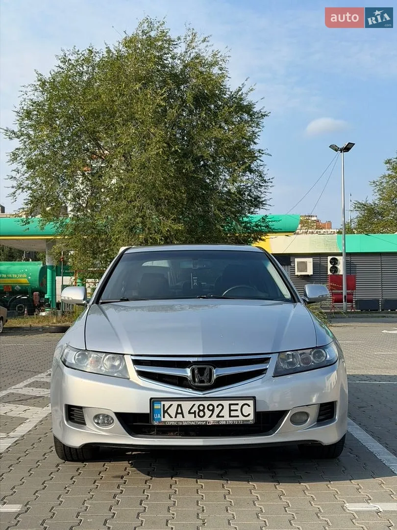 Honda Accord, 2006