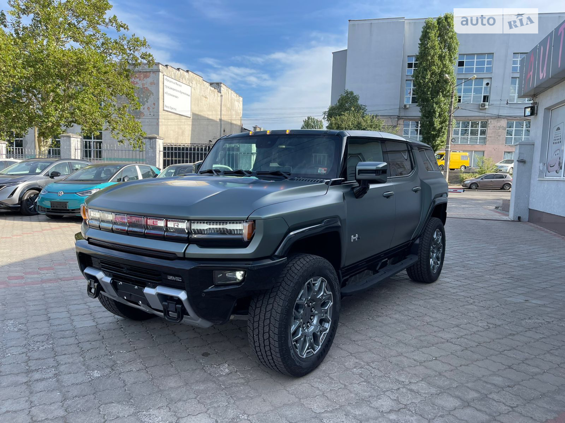 Hummer EV SUV, 2024