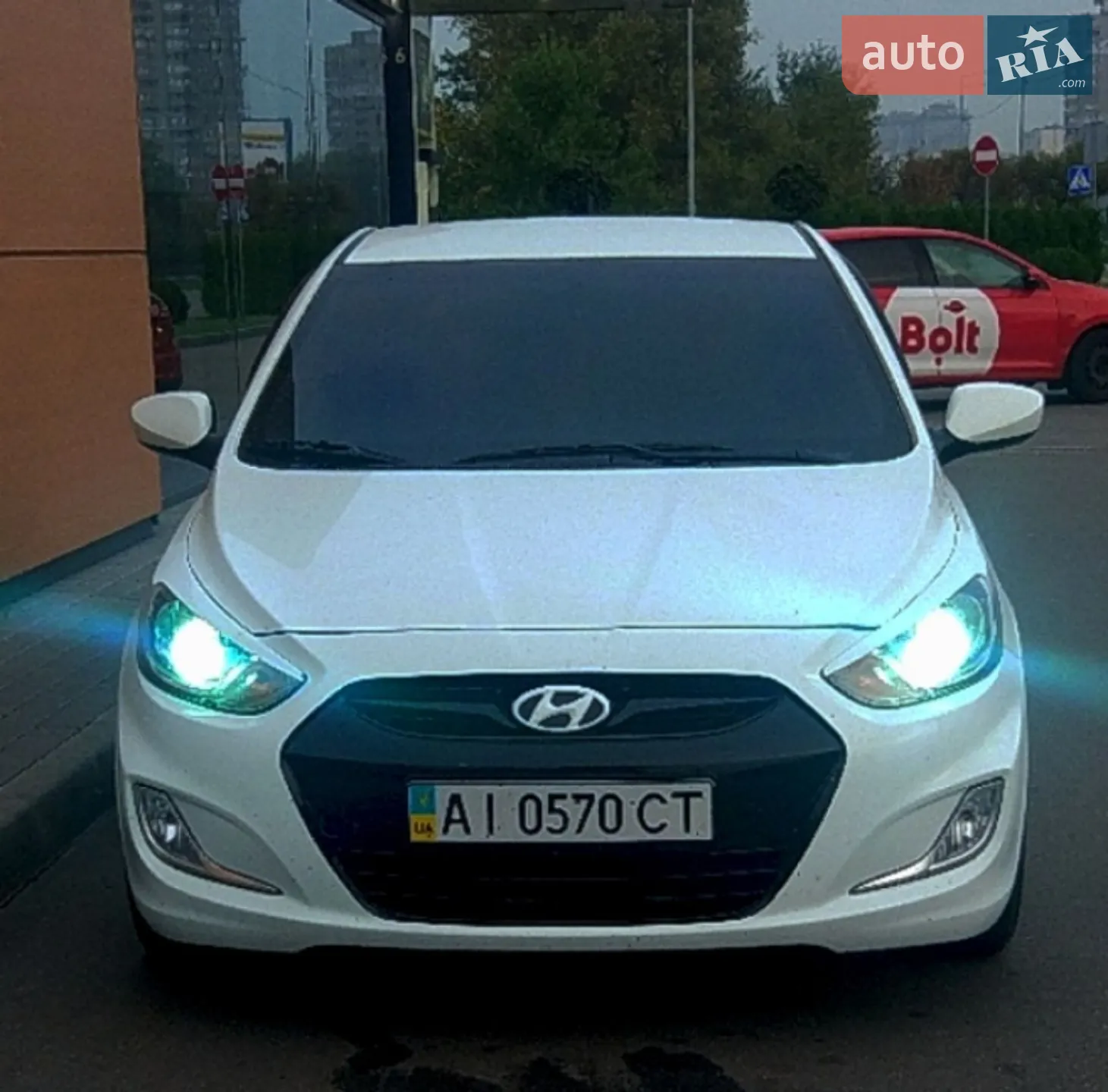 Hyundai Accent, 2011
