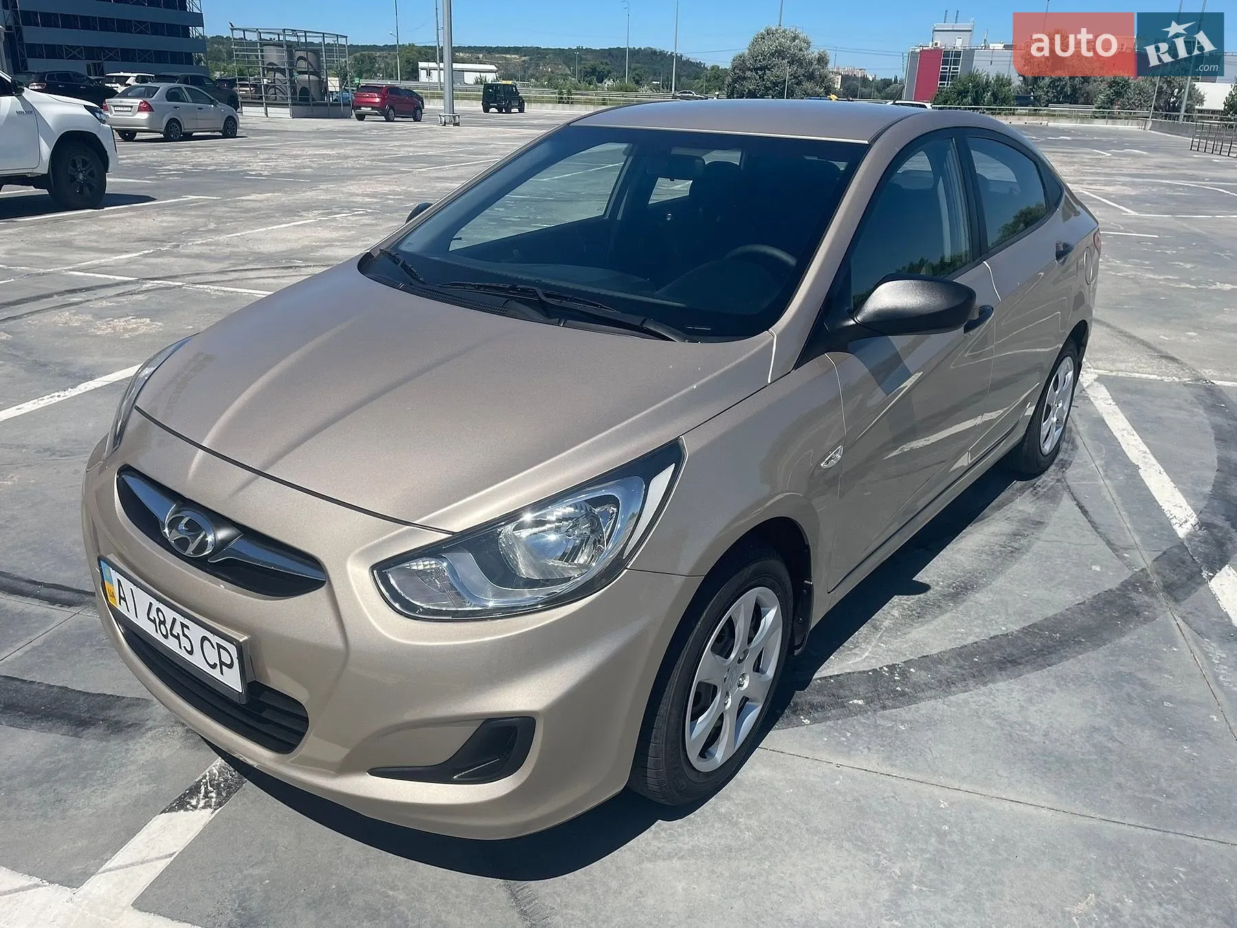 Hyundai Accent, 2011