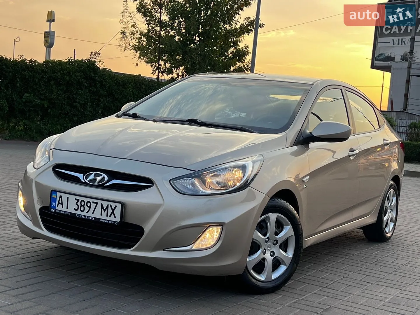 Hyundai Accent, 2012