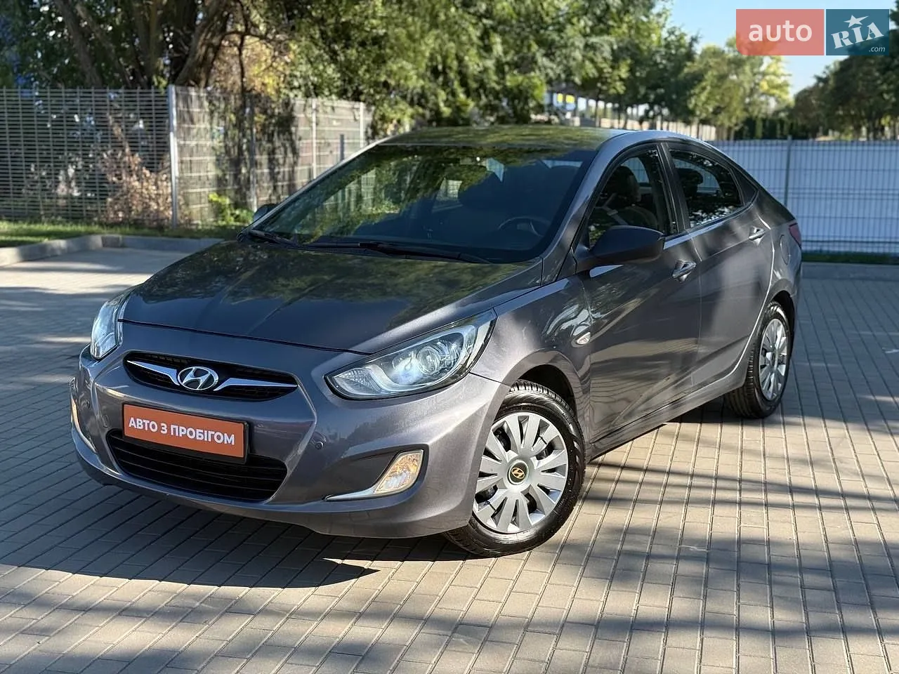 Hyundai Accent, 2011