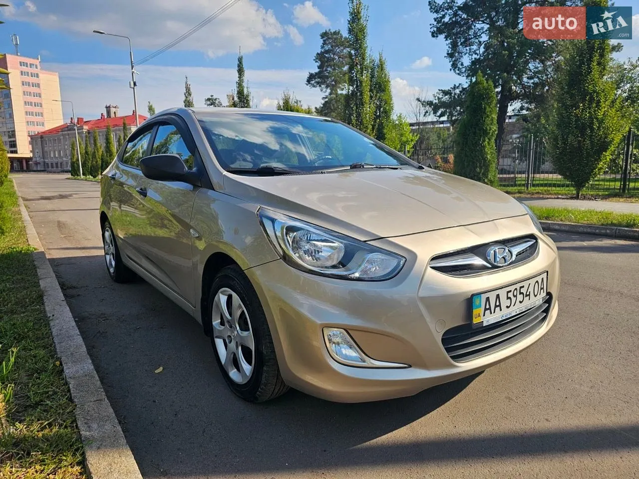 Hyundai Accent, 2013