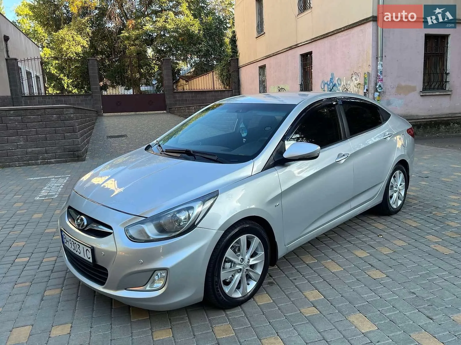 Hyundai Accent, 2011