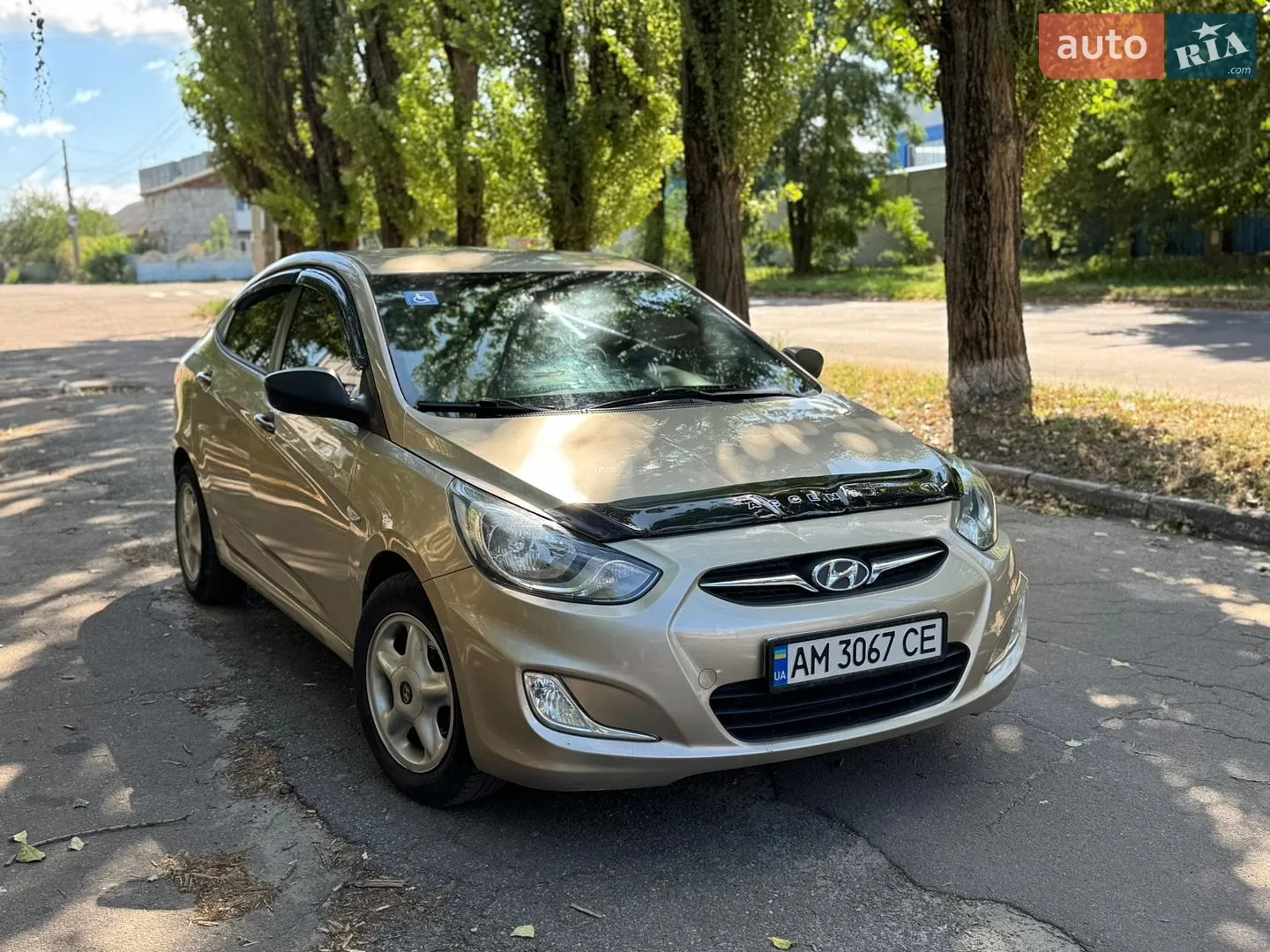 Hyundai Accent, 2011