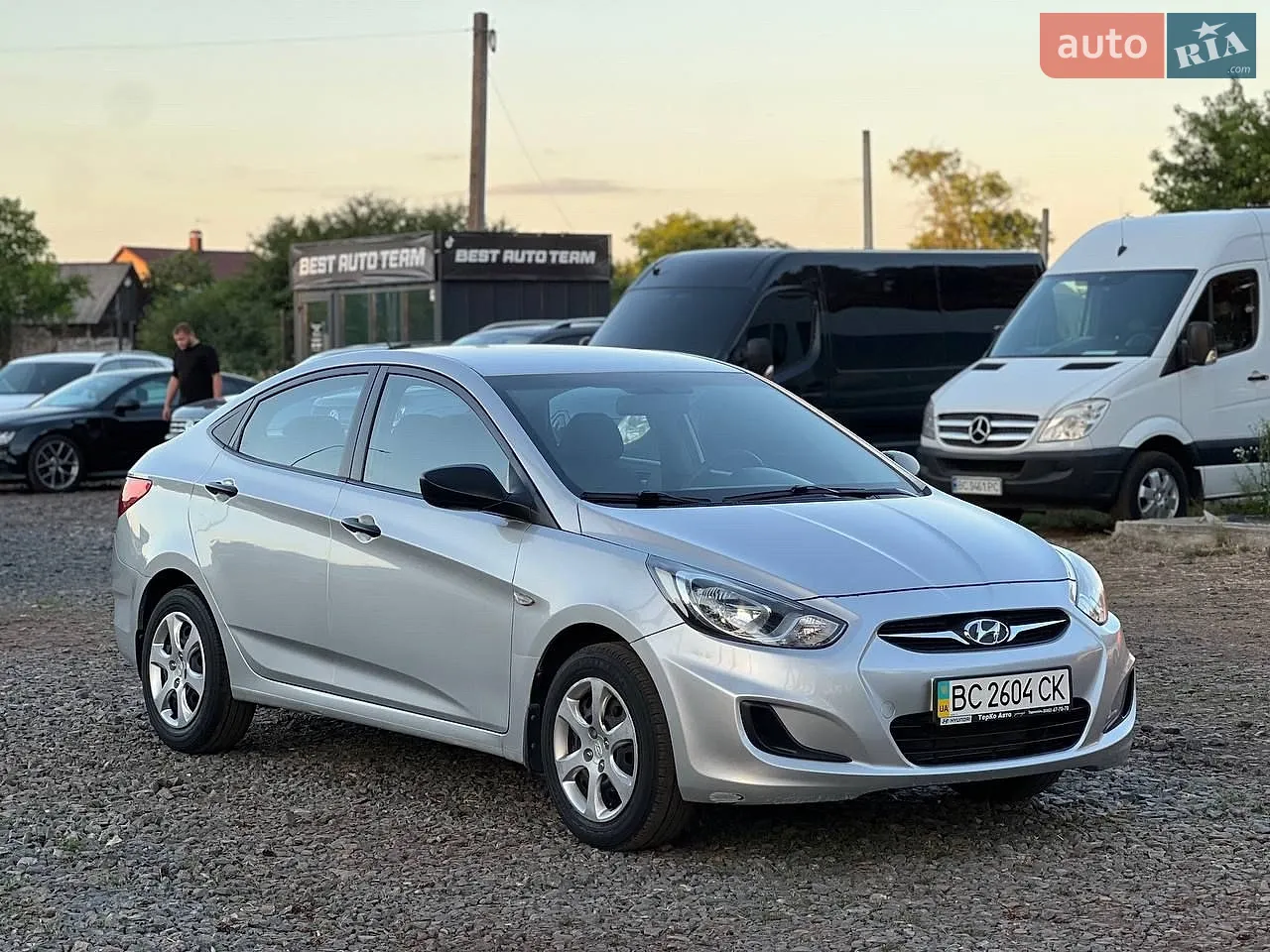 Hyundai Accent, 2010