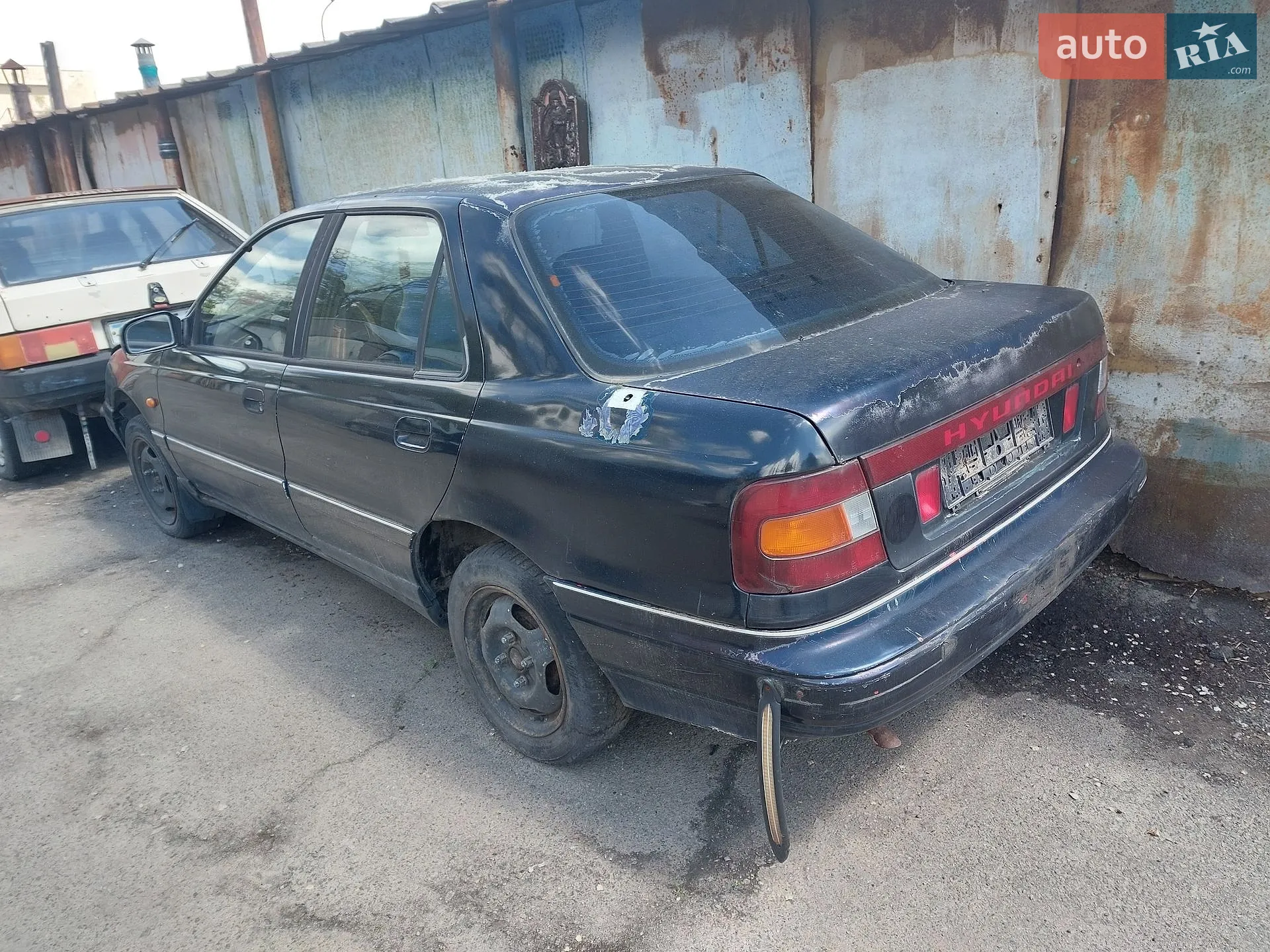 Hyundai Elantra, 1993