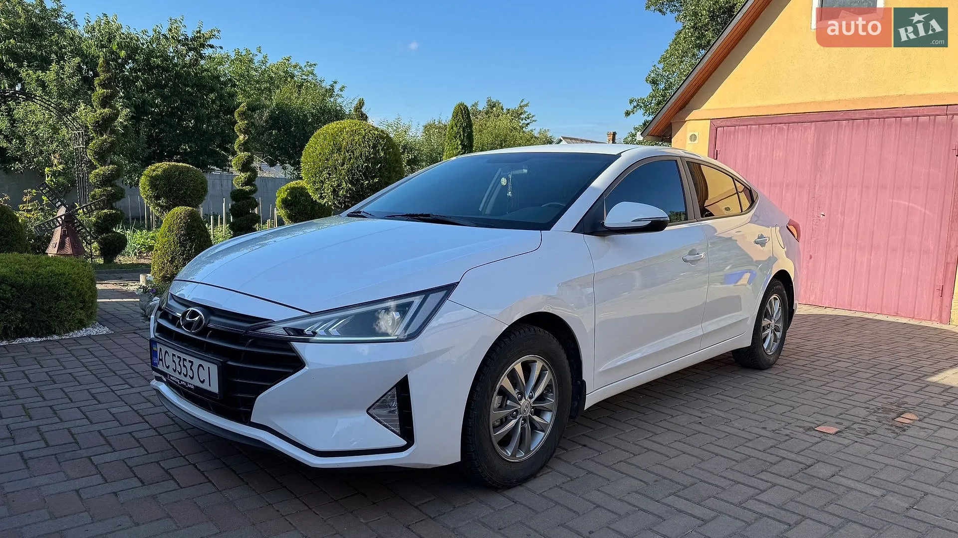 Hyundai Elantra, 2019