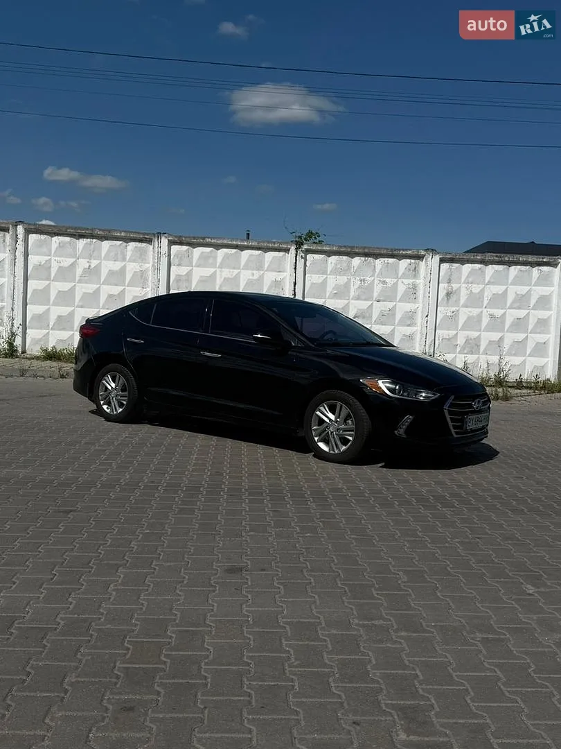 Hyundai Elantra, 2016