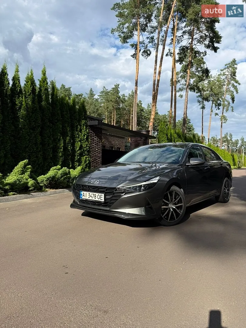 Hyundai Elantra, 2021