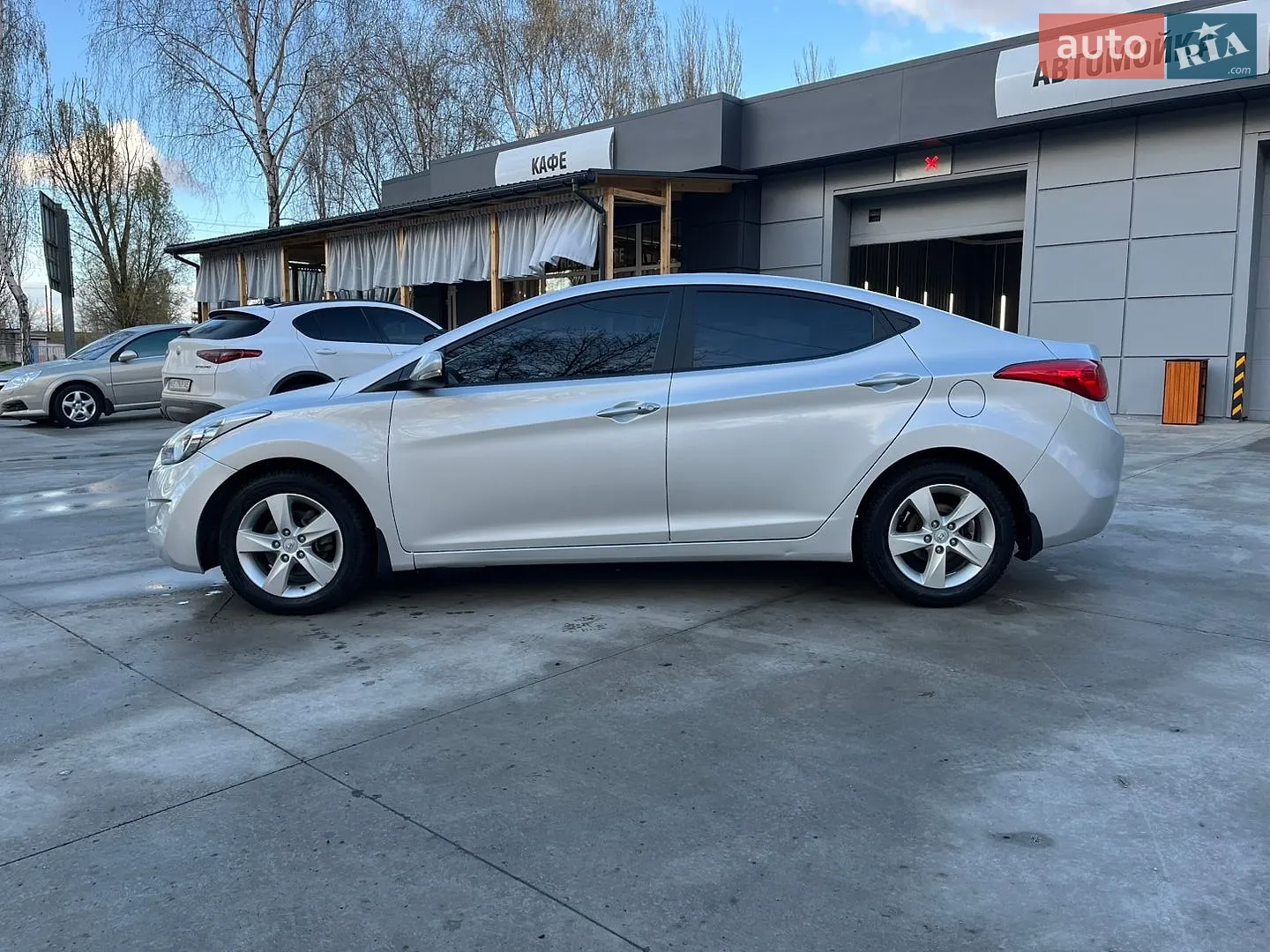 Hyundai Elantra, 2012