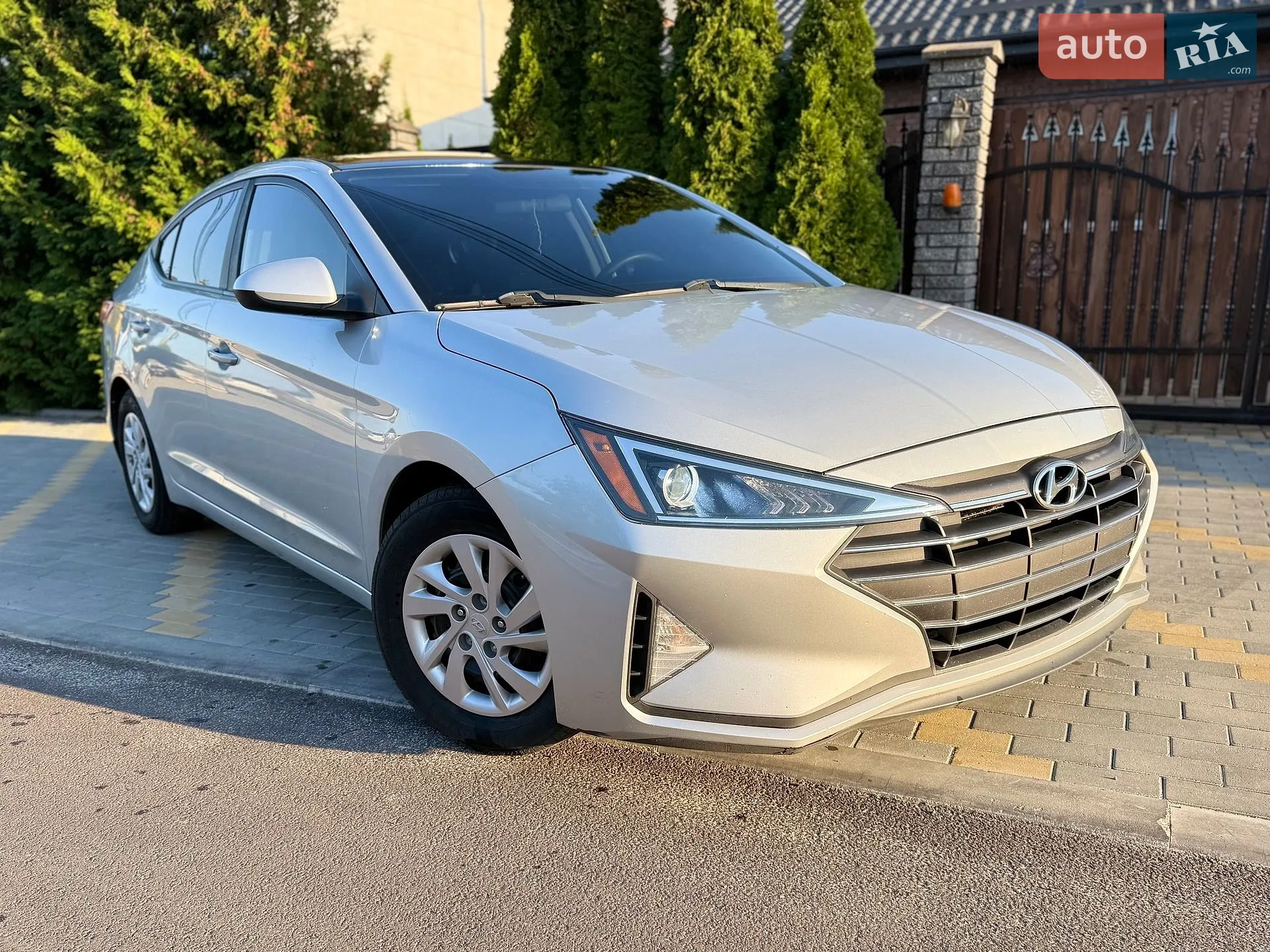 Hyundai Elantra, 2019