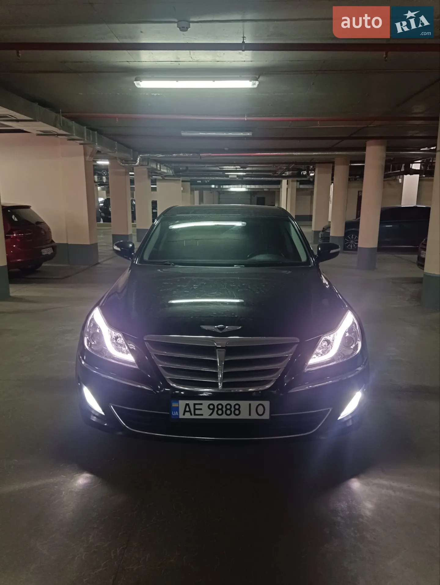 Hyundai Genesis, 2013