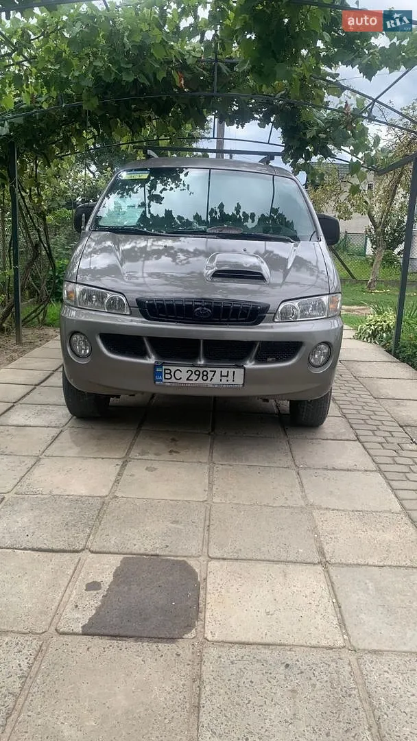 Hyundai H-1, 2005