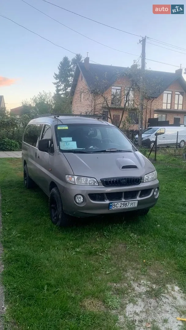 Hyundai H-1, 2005