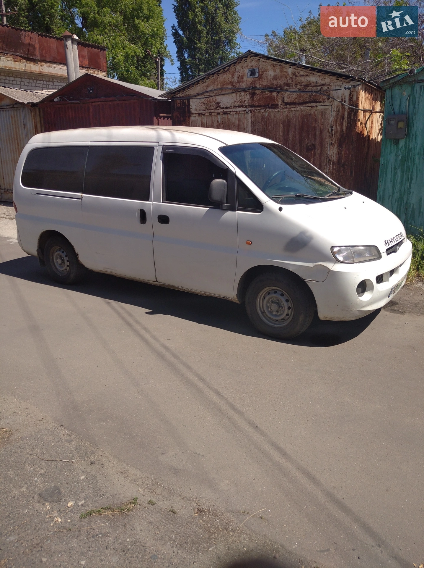 Hyundai H 200, 1998