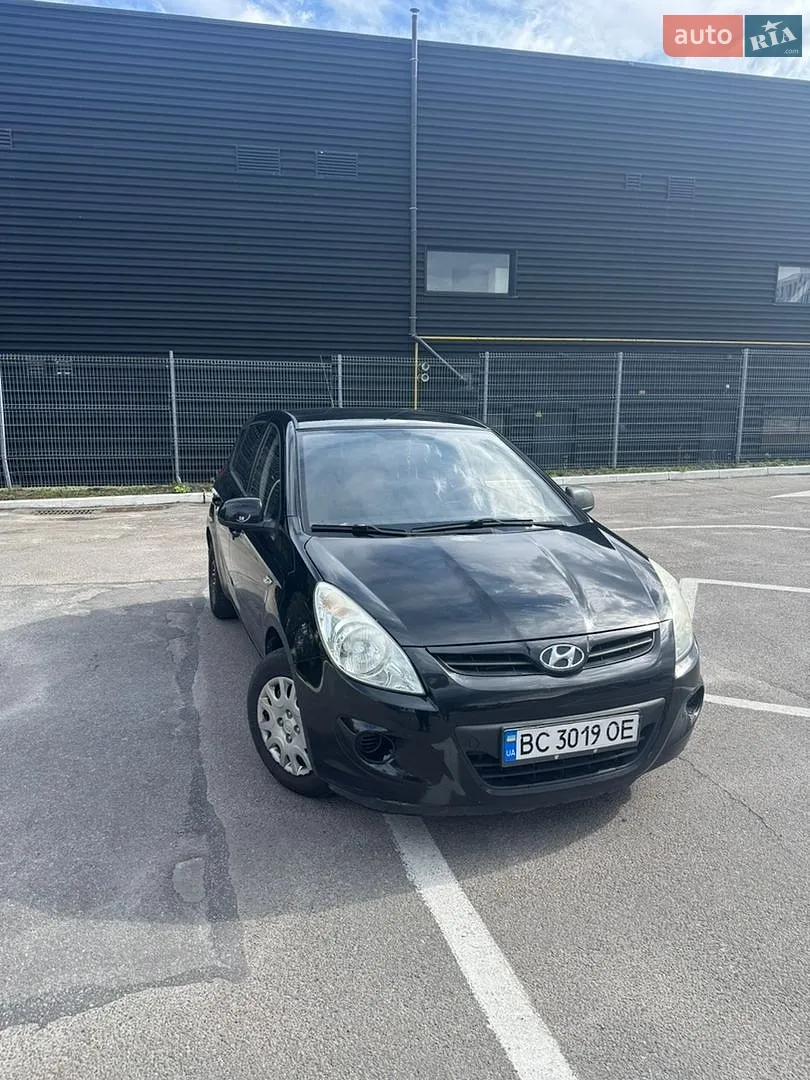 Hyundai i20, 2011