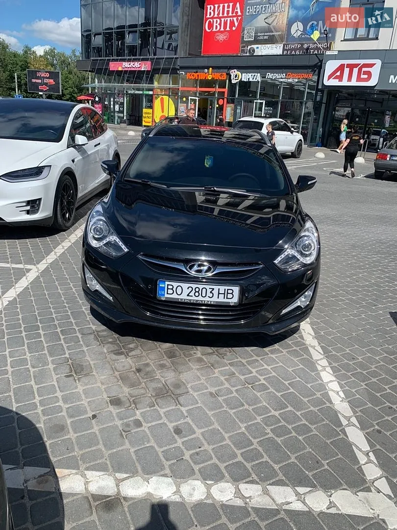 Hyundai i40, 2011
