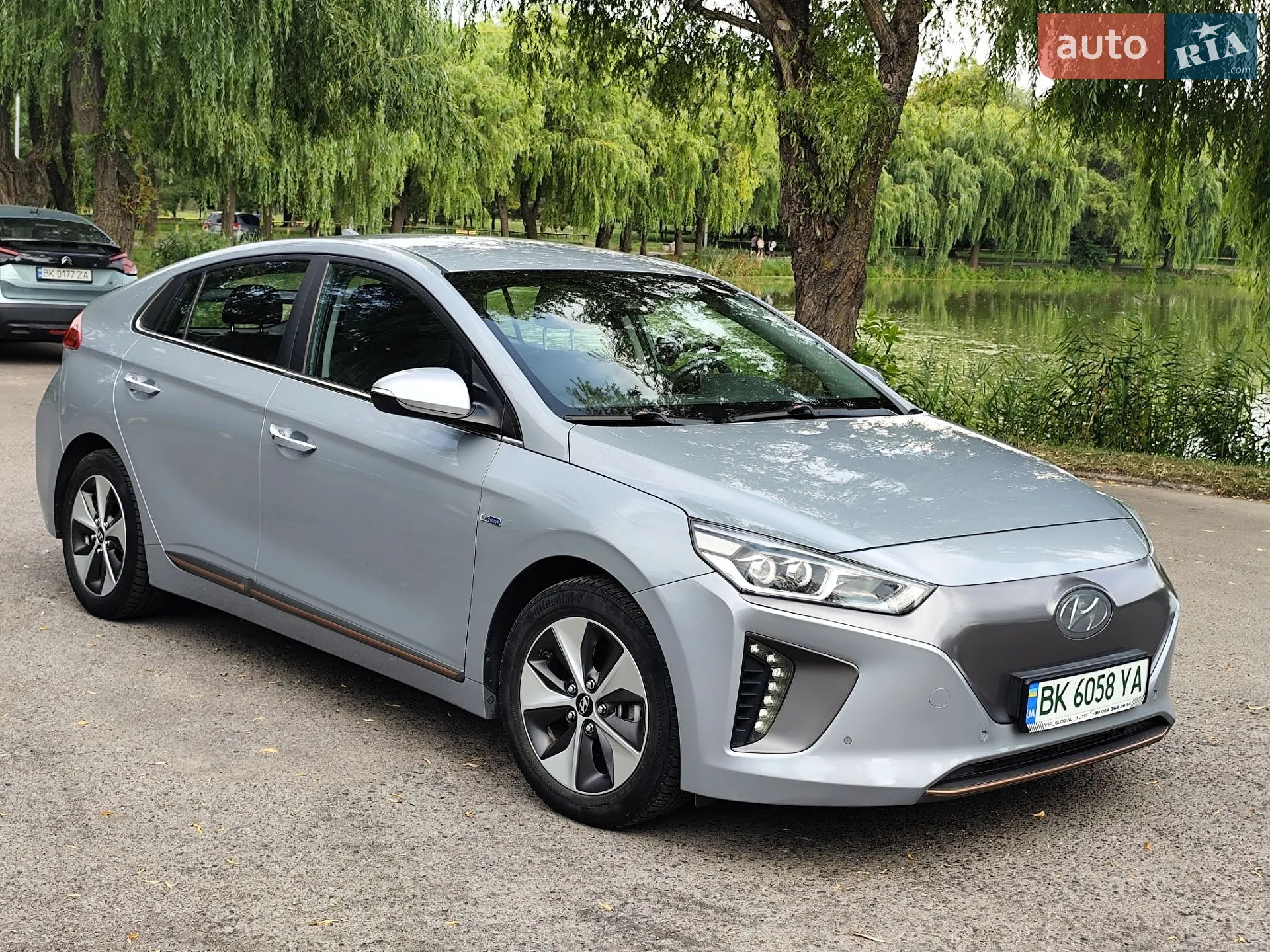 Hyundai Ioniq, 2016