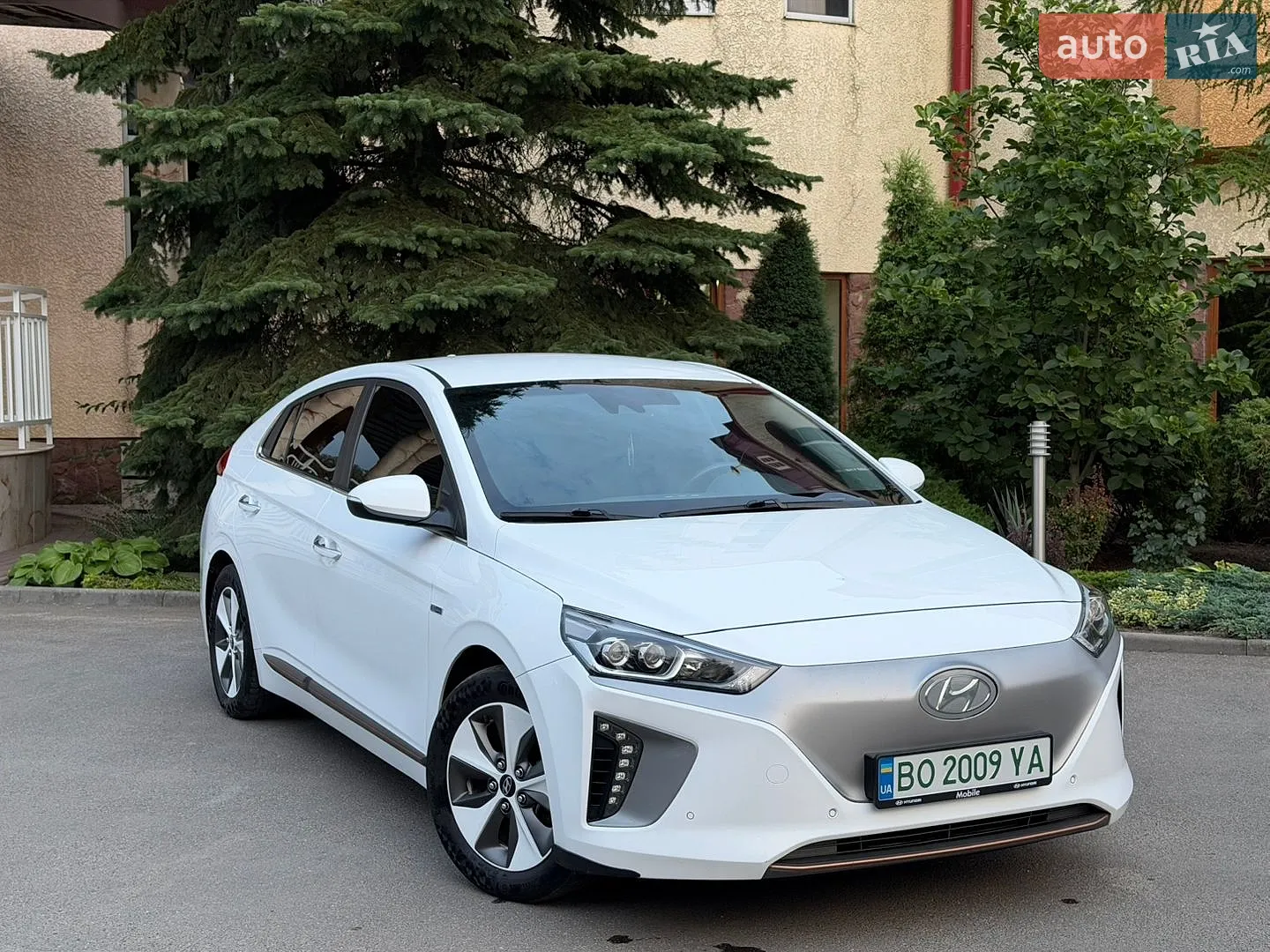Hyundai Ioniq, 2016