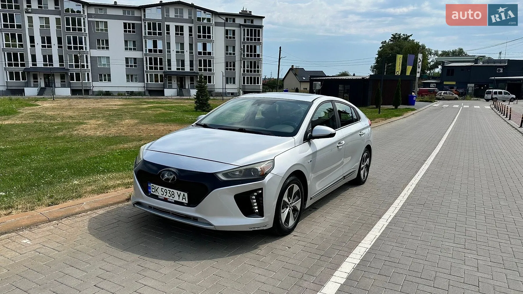 Hyundai Ioniq, 2016